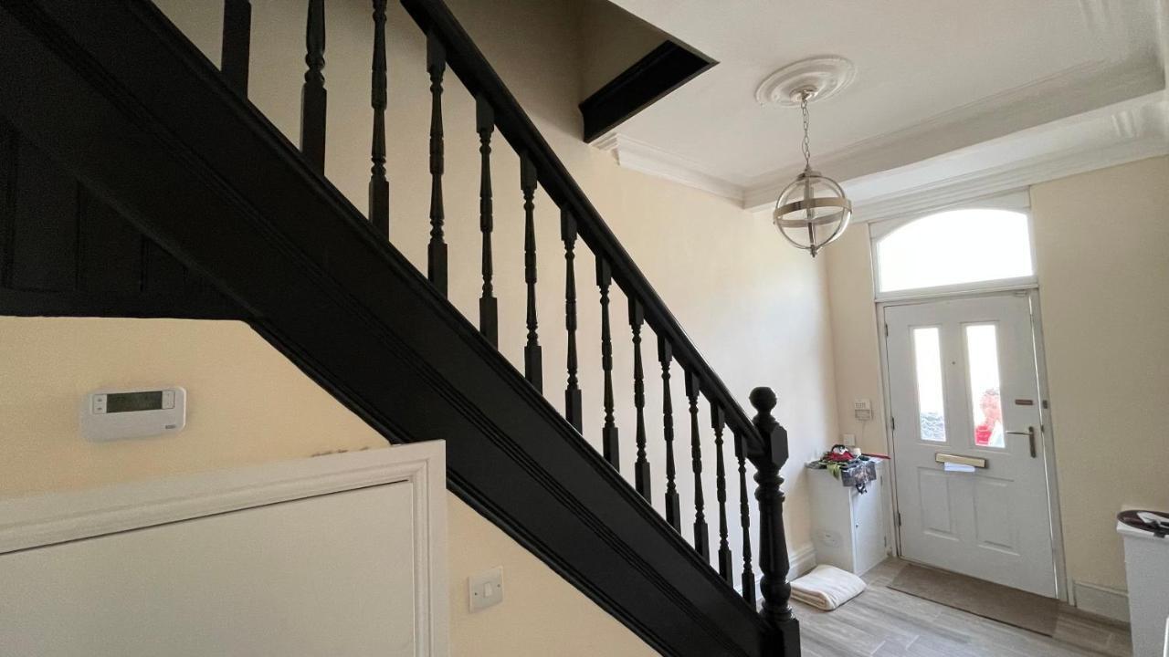 Anfield Place To Stay Liverpool Buitenkant foto